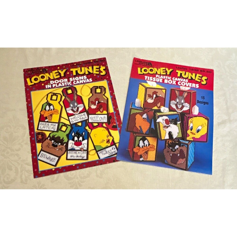 Vintage 1994 Looney Tunes Plastic Canvas Pattern Book Lot Door Signs Tissue Box